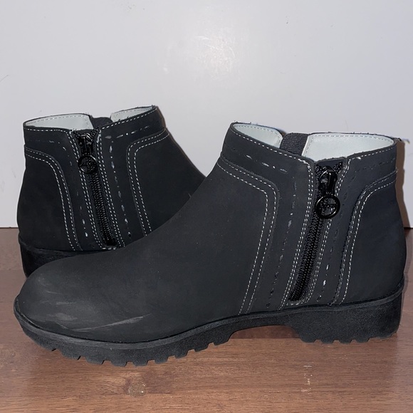 J Sport Women’s Jenna Ankle Boots - Picture 6 of 8